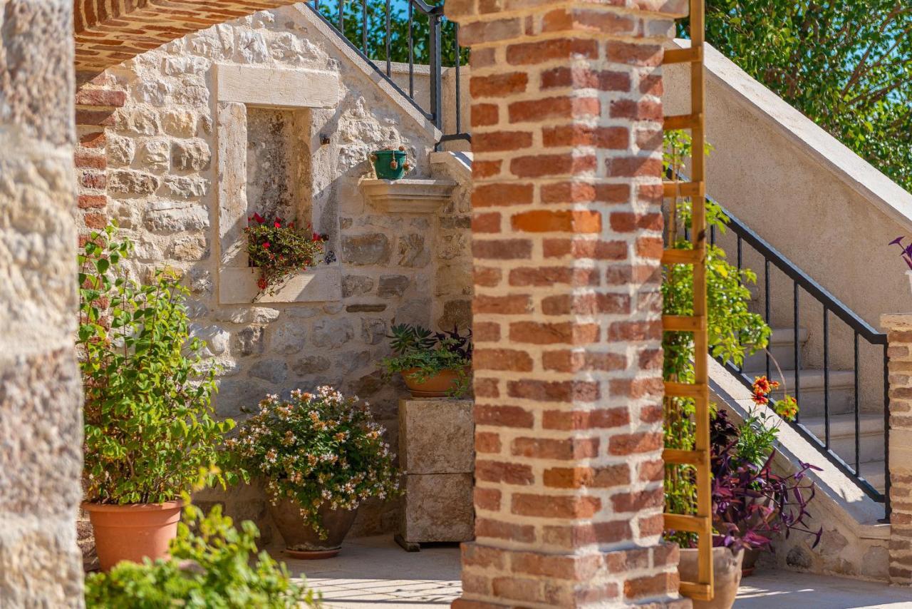 Villa Romantika Dalmacija Hoek van Holland Ngoại thất bức ảnh