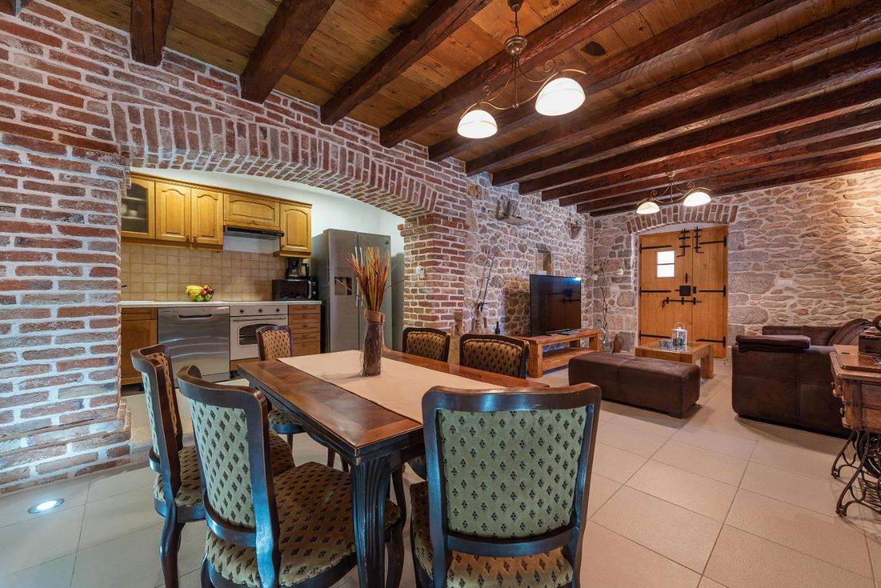 Villa Romantika Dalmacija Hoek van Holland Ngoại thất bức ảnh